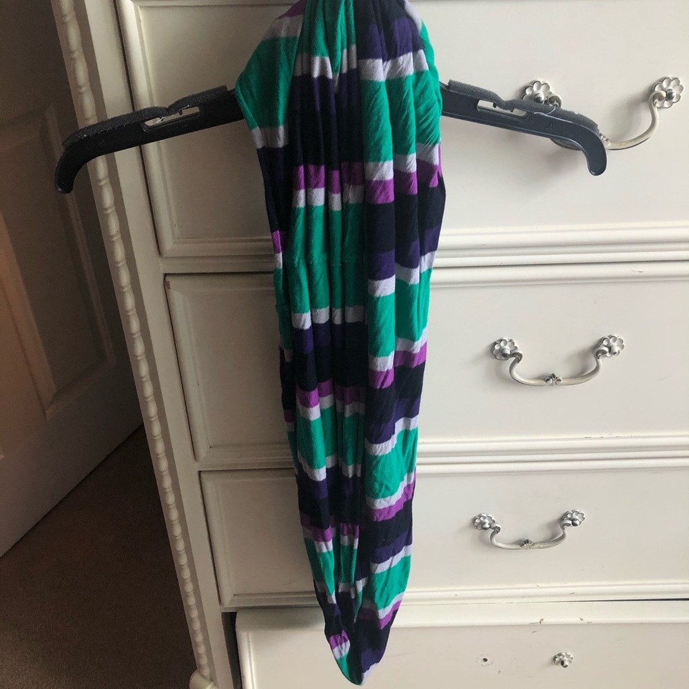 stripped inflinty scarf